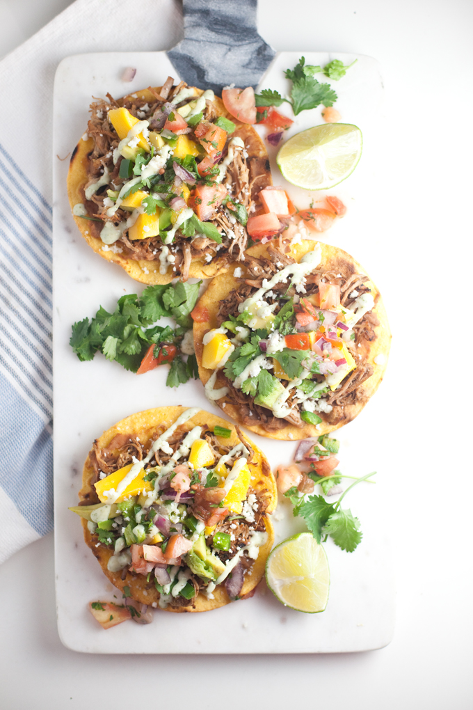 Salsa Verde Carnitas on Tostadas- macro friendly and so delicious! www.lillieeatsandtells.com