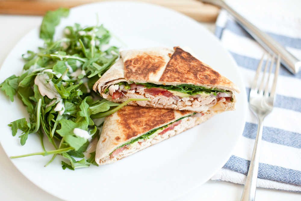 Low Carb/High Protein Chicken Pepperjack Crunch Wrap www.lillieeatsandtells.com
