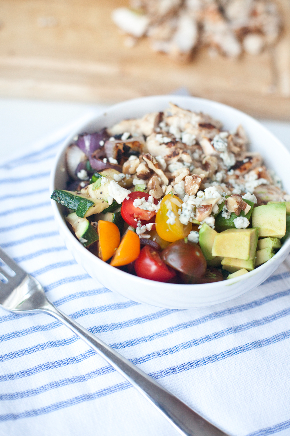 Macro- friendly rainbow bowl with roasted veggies and blue cheese www.lillieeatsandtells.com