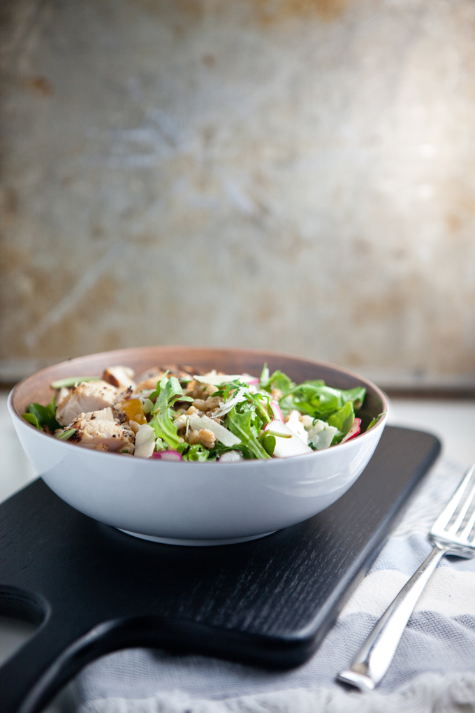 Farro, Arugula Salad with Lemon and Herbs- Macro Friendly www.lillieeatsandtells.com