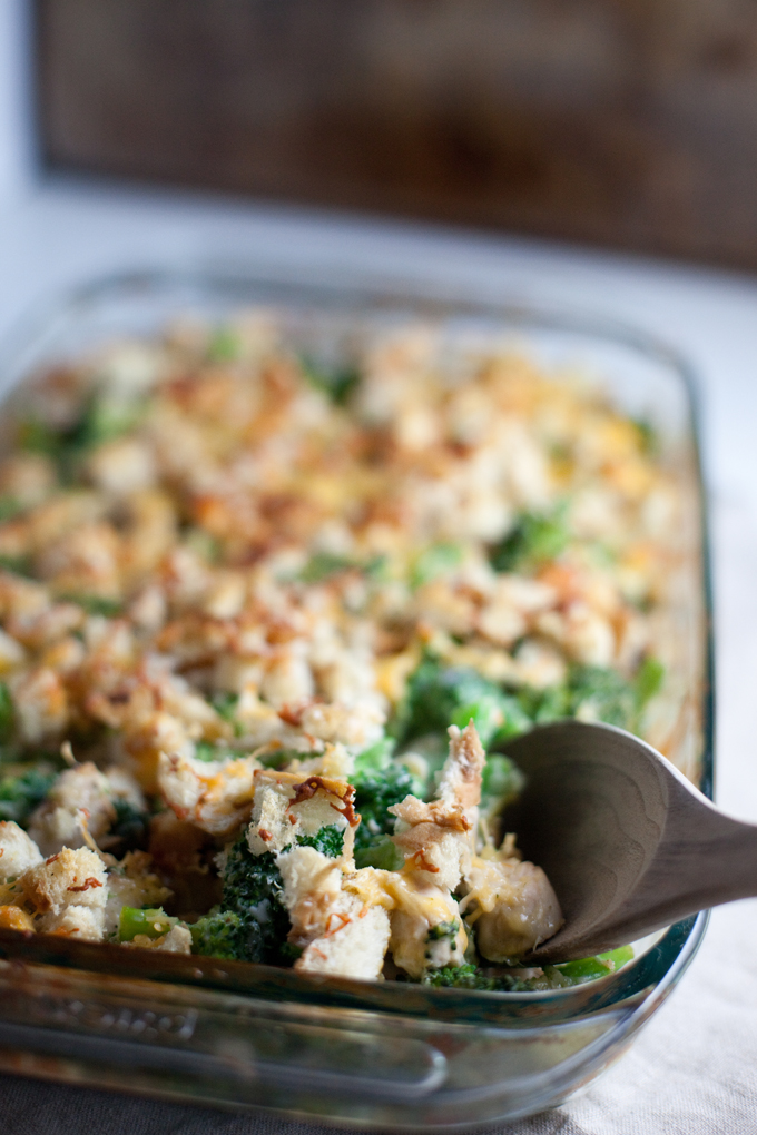 Skinny Chicken Divan with Cauliflower Cream Sauce www.lillieeatsandtells.com