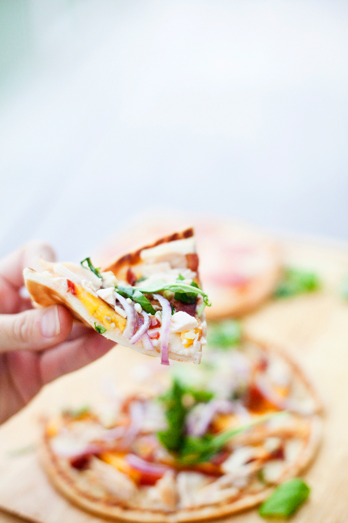 Peach and prosciutto flatbread www.lillieeatsandtells.com