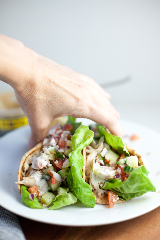 chicken greek pitas www.lillieeatsandtells.com