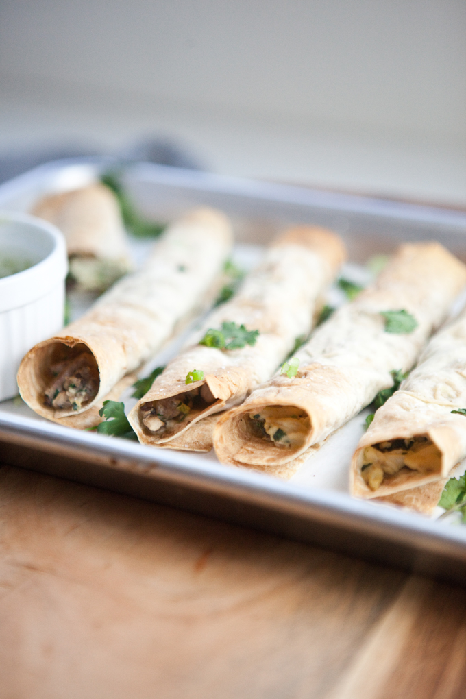 Low Carb, Macro Friendly Breakfast Taquitos www.lillieeatsandtells.com