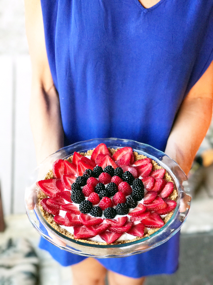 Greek Yogurt and Berry Tart www.lillieeatsandtells.com