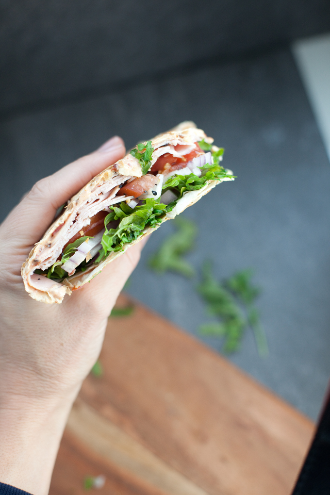 The Turkey Pepperjack Low Carb Crunch Wrap www.lillieeatsandtells.com #macrofriendly #macrofriendlyrecipes #weightwatchers #cutdacarb #lowcarb