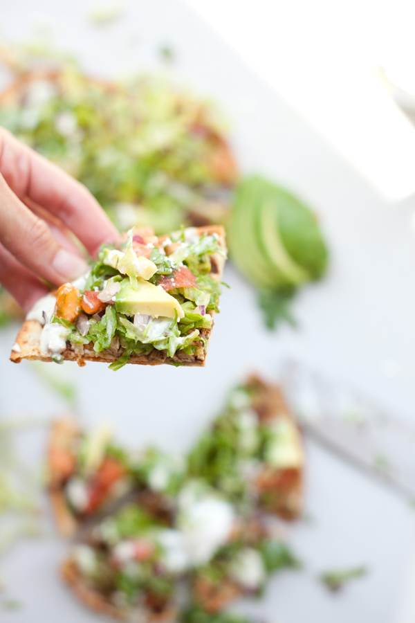 Low Carb Carnitas Tostada Pizzas www.lillieeatsandtells.com#macrofriendly #macrofriendlyrecipes #iifym #weightwatchersrecipes #cookinglight
