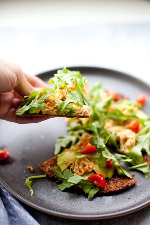 This recipe is a healthy alternative to those pizza lovers. www.lillieeatsandtells.com