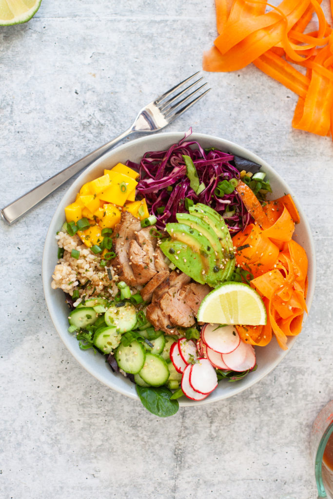 Try this meatless meal, poke bowl. www.lillieeatsandtells.com