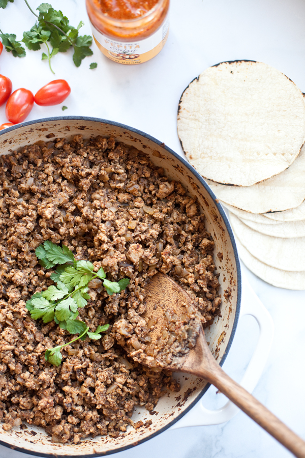 This taco recipe is low fat and high protein! www.lillieeatsandtells.com