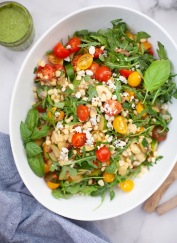 I can't get enough of this summer salad with bacon and corn. www.lillieeatsandtells.com