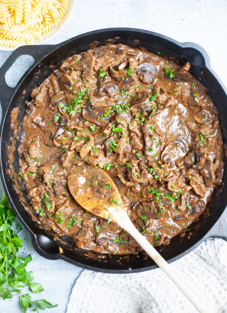 Super quick and healthy beef stroganoff www.lillieeatsandtells.com