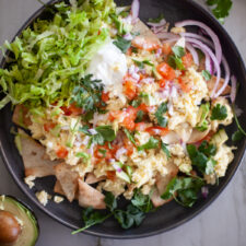 macro-friendly, egg whites, breakfast nachos. www.lillieeatsandtells.com