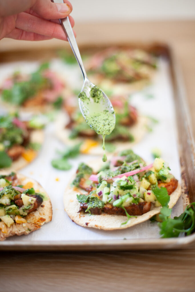 macro-friendly chimichurri sauce. www.lillieeatsandtells.com