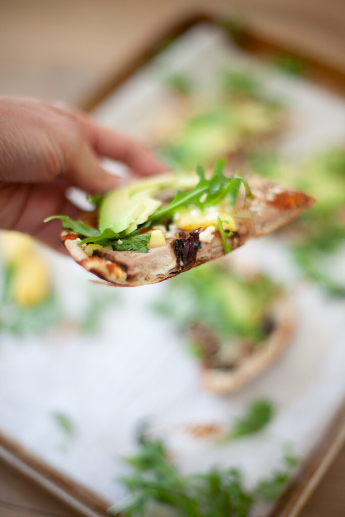 try this quick and fun recipe for flatbreads. www.lillieeatsandtells.com