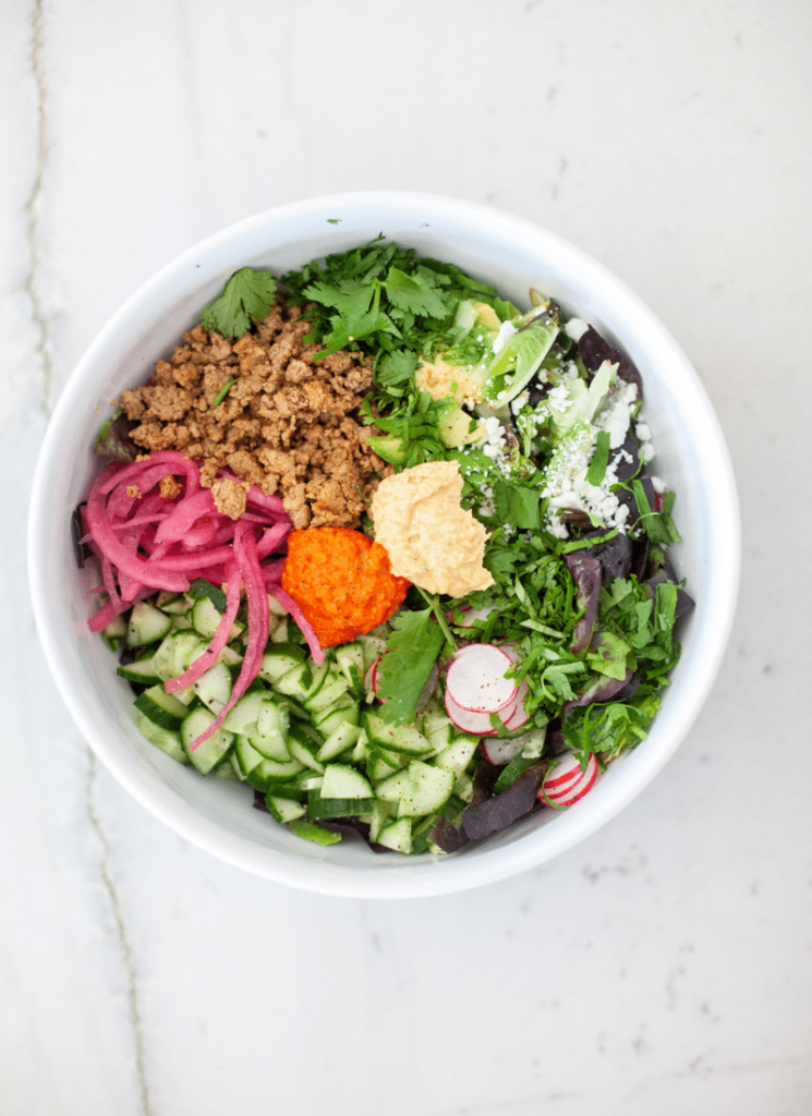 the taco salad of your dreams www.lillieeatsandtells.com