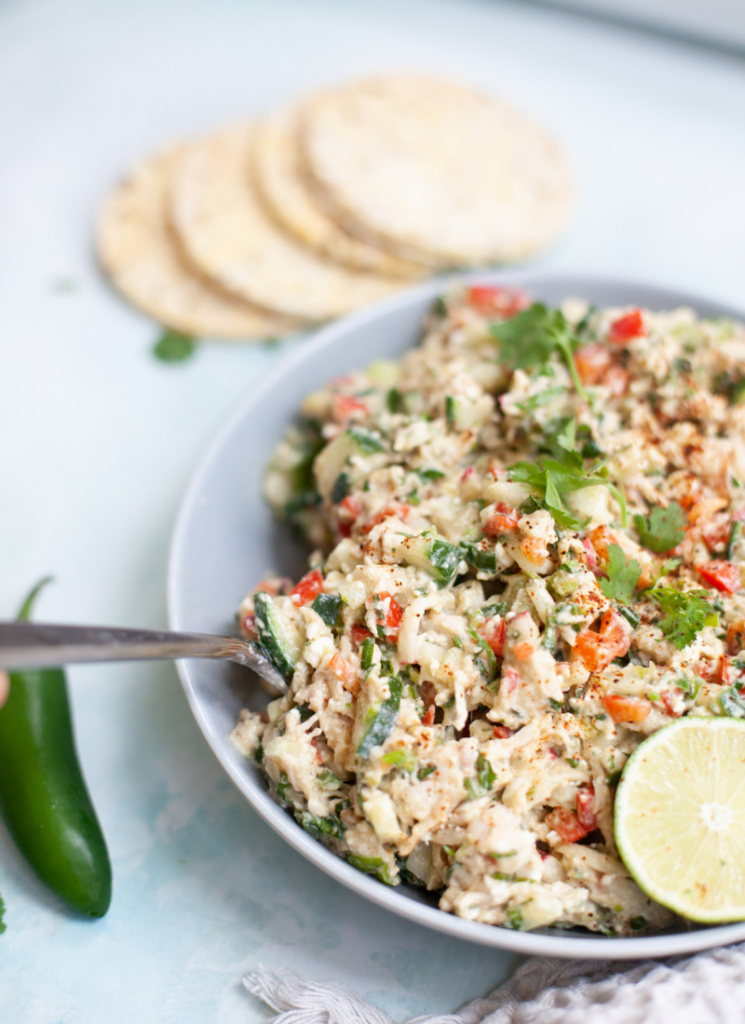 This Quick Mexican Chicken Salad is easy to toss together for a last-minute, hearty lunch. www.lillieeatsandtells.com