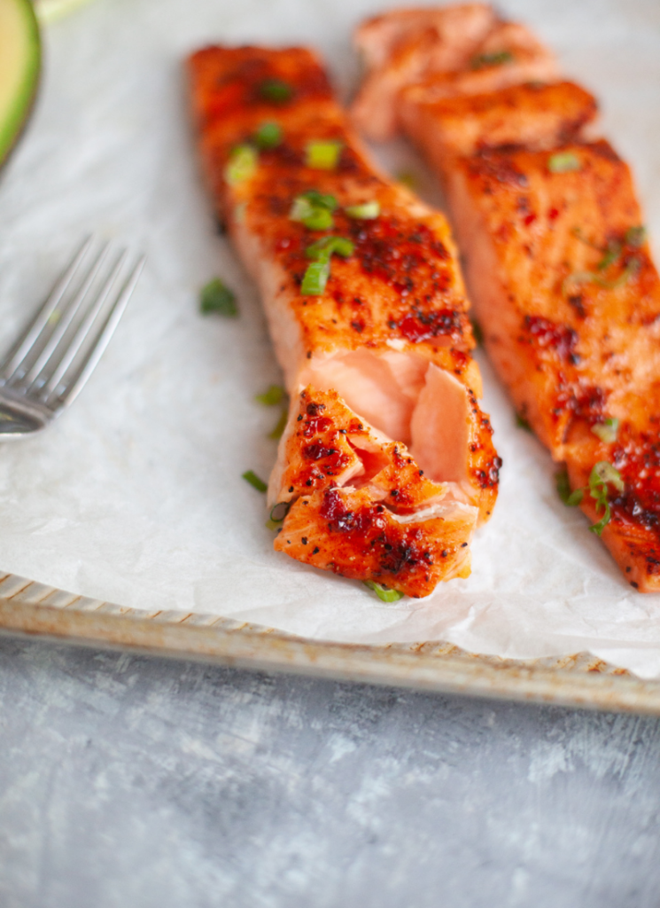 You won’t find an easier, macro-friendly recipe for sweet chili salmon. www.lillieeatsandtells.com