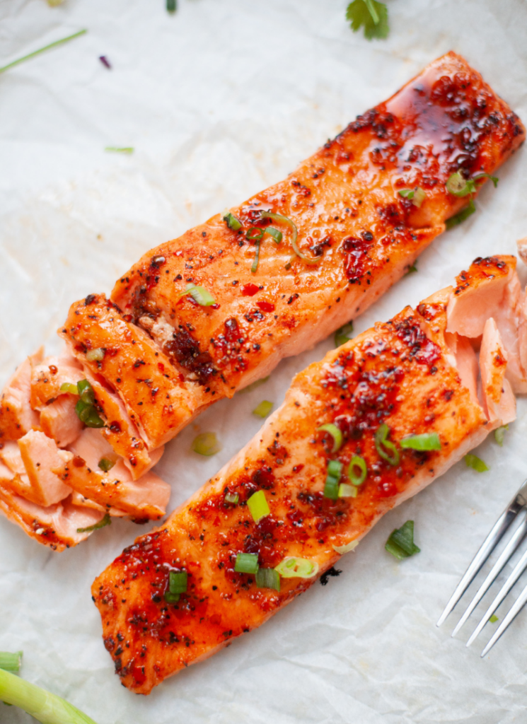 You can use either farm-raised or wild salmon in this recipe. www.lillieeatsandtells.com
