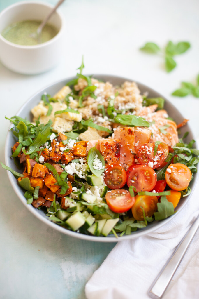 This delicious salmon salad is great for lunch or dinner. www.lillieeatsandtells.com