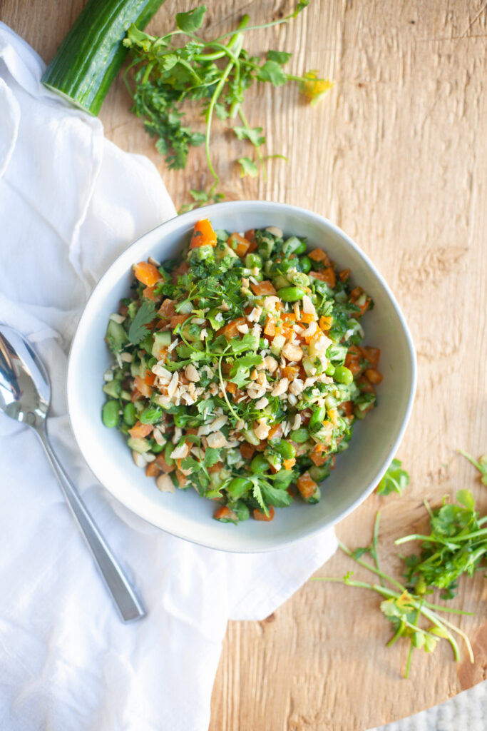 Asian edamame salad with fresh ginger, garlic, and cilantro www.lillieeatsandtells.com