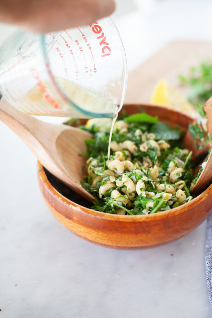 Recipe for lemony herb and arugula pasta with shaved parmesan by www.lillieeatsandtells.com