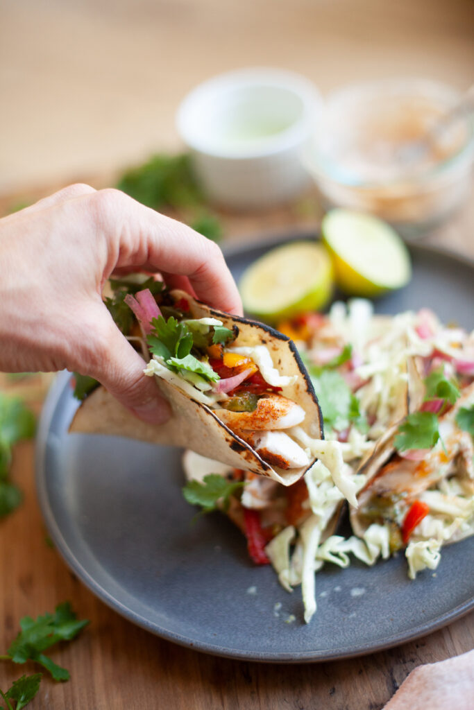 easy and macro friendly air fried fish tacos by www.lillieeatsandtells.com