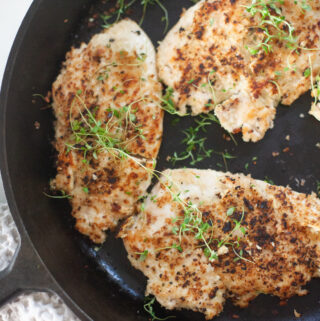Crispy Garlic and Thyme Chicken recipe by www.lillieeatsandtells.com