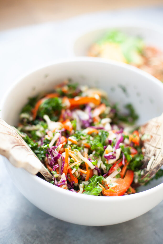 This soy ginger salmon and Asian slaw makes for a great, easy dinner www.lillieeatsandtells.com