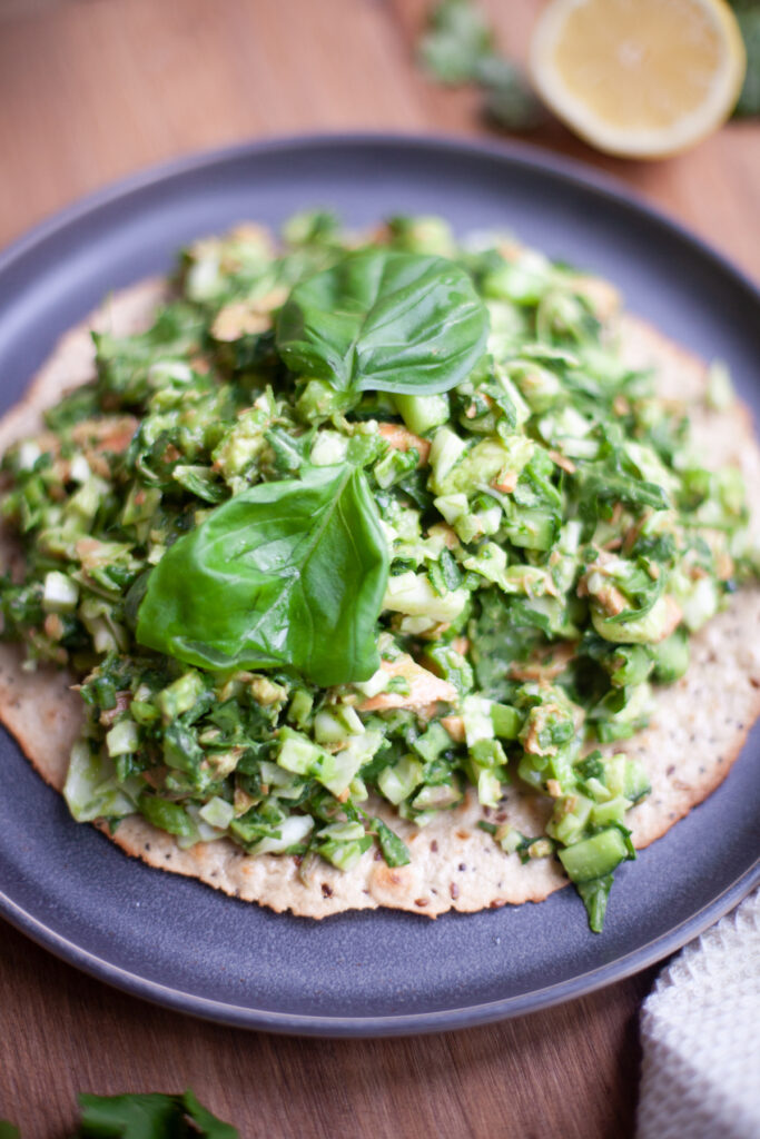 Pile your Choppy Chopped Green Goddess Salmon Salad high on top of grilled flatbread. www.lillieeatsandtells.com