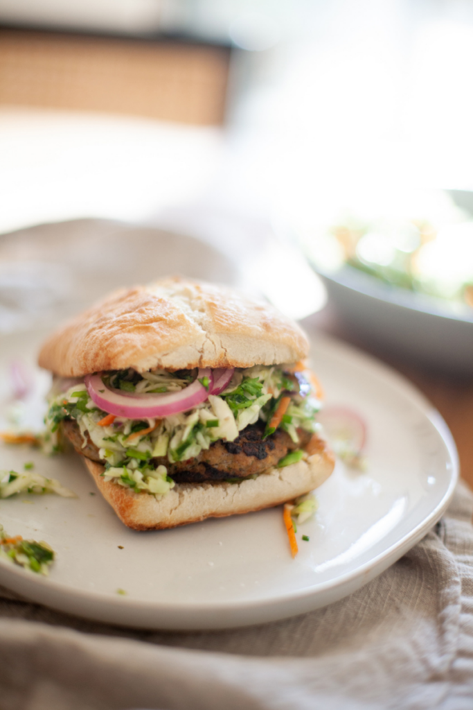 If you love all things fresh, try my macro-friendly Green Goddess Veggie Turkey Burger on Ciabatta. www.lillieeatsandtells.com