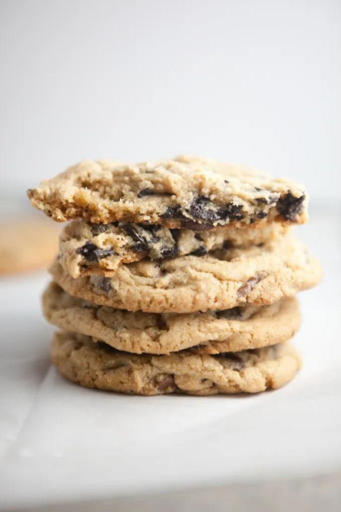 make chocolate chip cookies for your man www.lillieeatsandtells.com