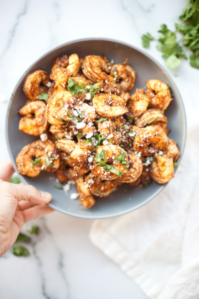 serve up macro-friendly spicy shrimp www.lillieeatsandtells.com