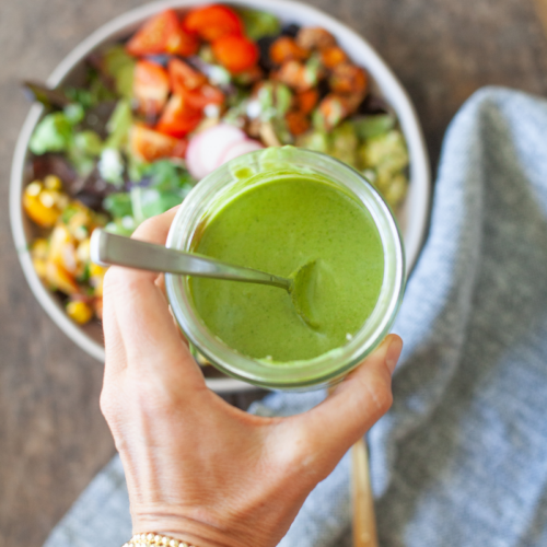 healthy sauce that is full of flavor www.lillieatsandtells.com