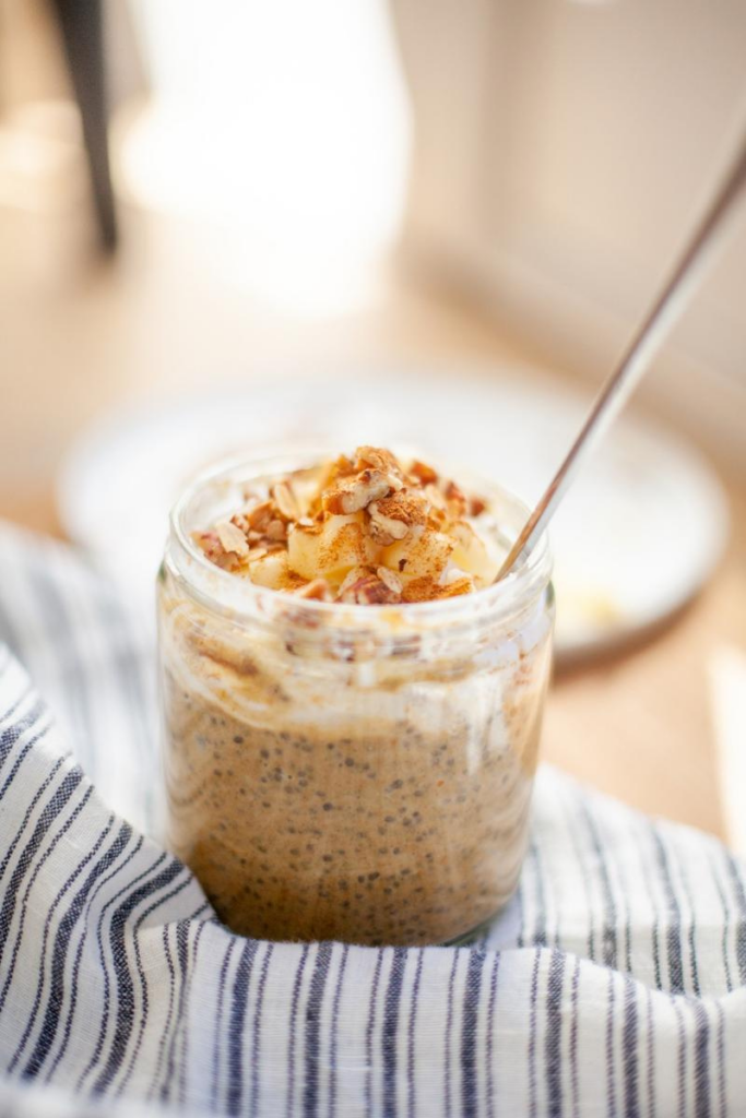 overnight pumpkin chia protein pudding www.lillieatsandtells.com