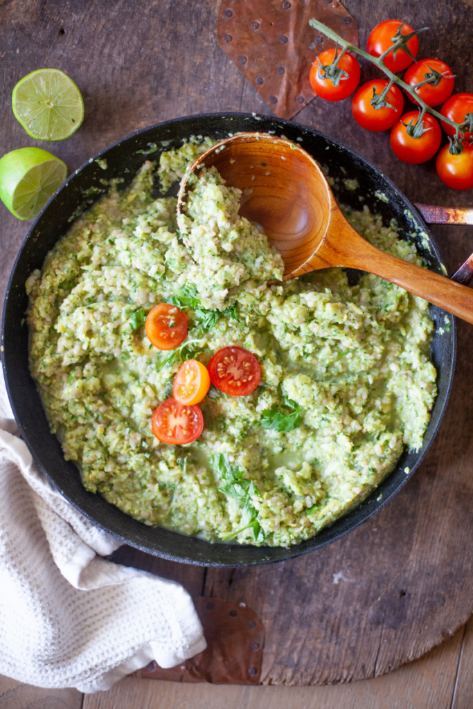 substitute zucchini rice for salad www.lillieatsandtells.com