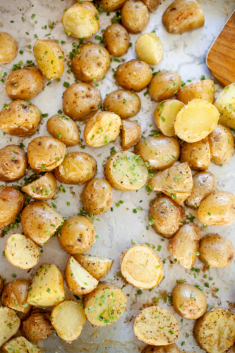 roasted baby potatoes www.lillieeatsandtells.com