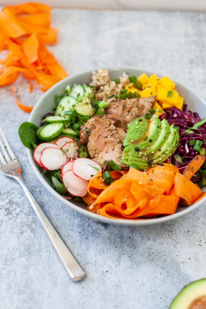 copycat poke bowl www.lillieeatsandtells.com