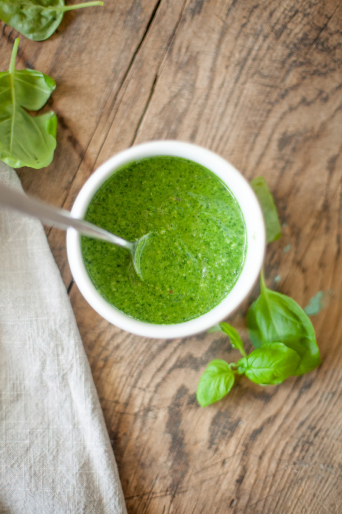 dairy-free basil sauce www.lillieeatsandtells.com