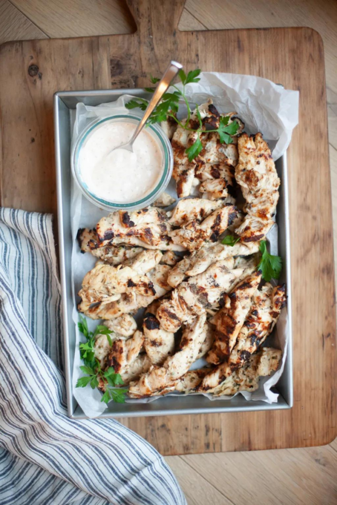 herby Mediterranean chicken tenderloin recipe
www.lillieeatsandtells.com