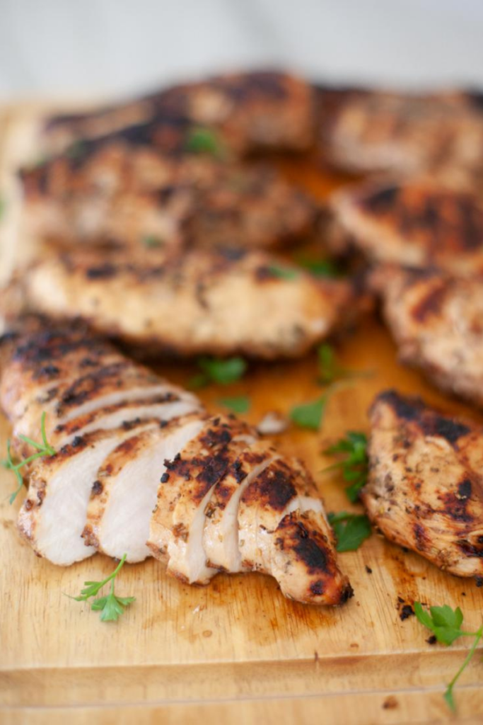 balsamic herb chicken tenderloins
www.lillieeatsandtells.com