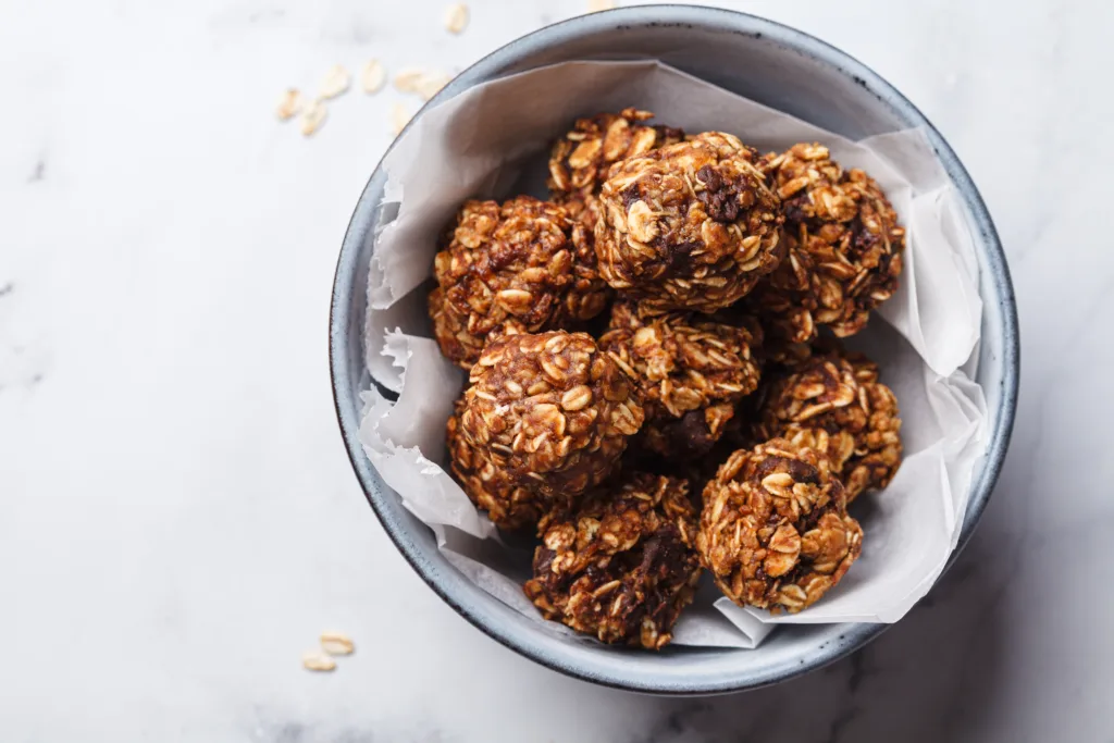 No-Bake Oatmeal Cookie Balls