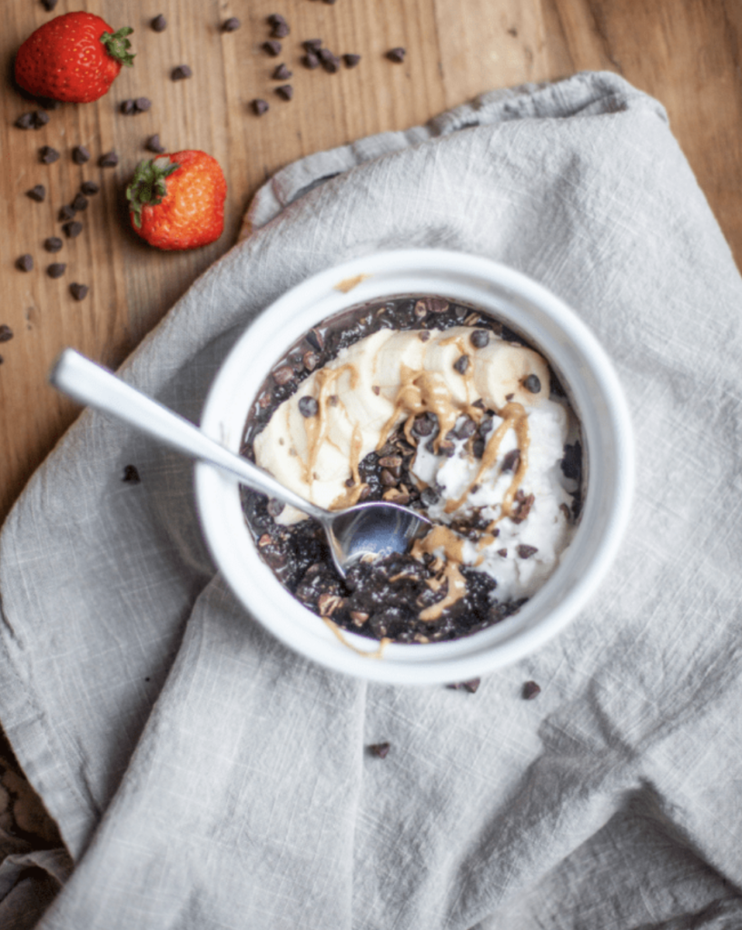 5 Macro-Friendly Costco Favorites: Overnight Protein Chocolate Oats